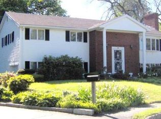 48 Pine St, Norwood, MA 02062
