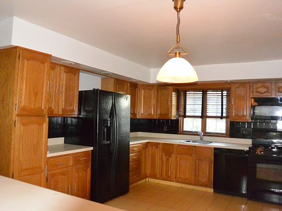5th image of 29 Cleveland Ave #1