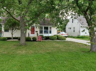 160 N 8th St, Lewiston, NY 14092