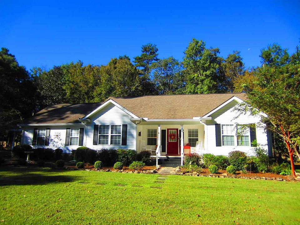1st image of 99 Lake Bluff Ln