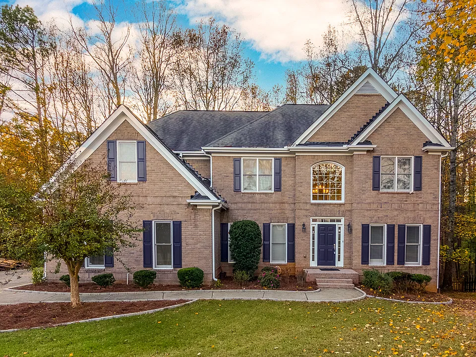 495 Pine Bough Ct