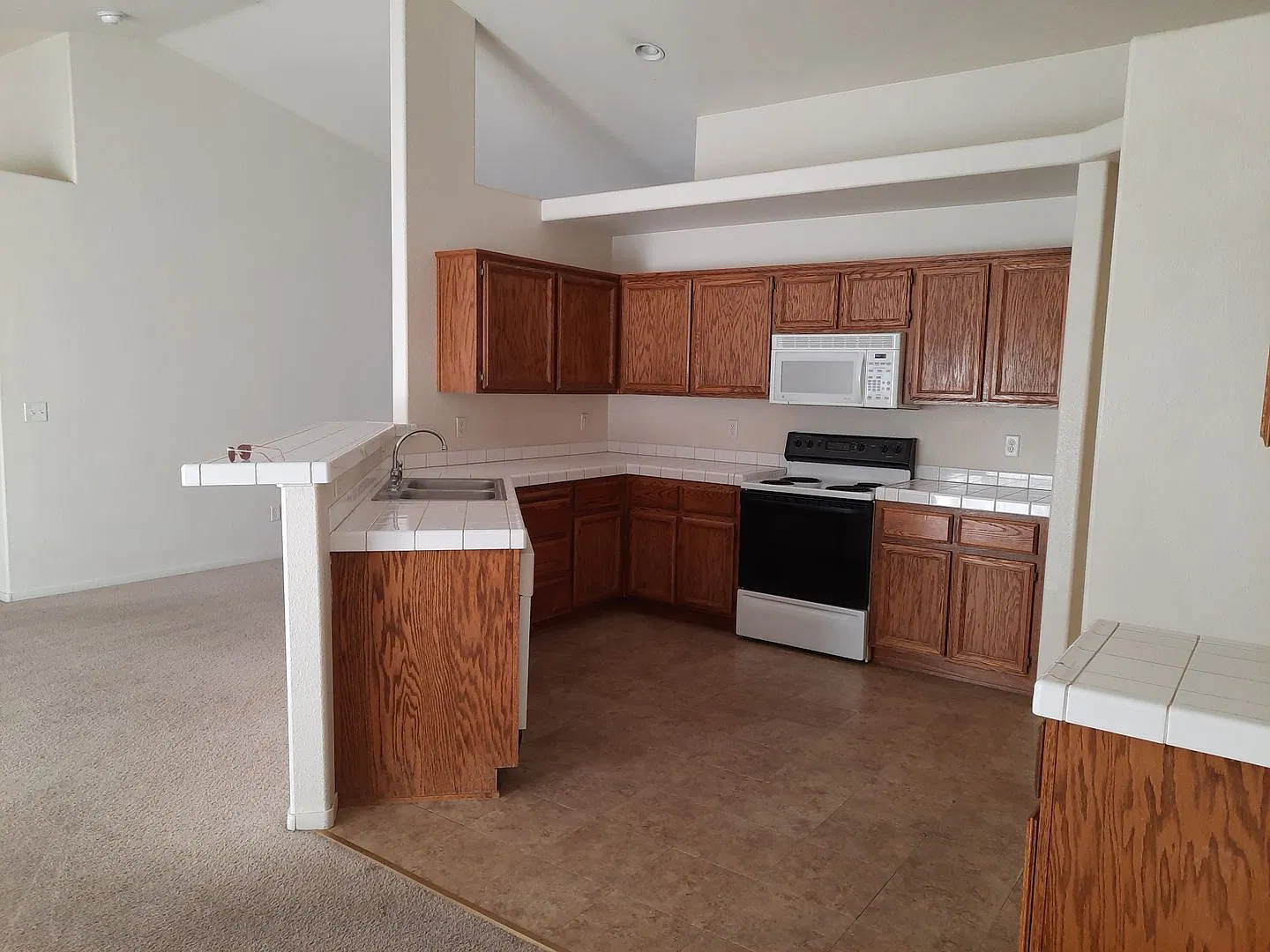 2131 Ft Bridger Charmer — Photo 4