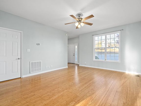 5th image of 518 S 1st St