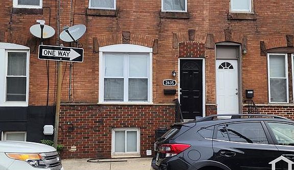 2nd image of 2635 Dickinson St