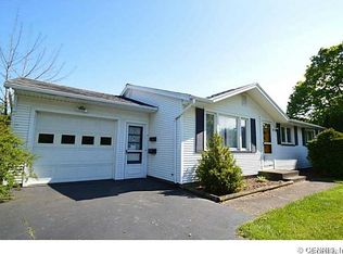 9 Wyndover Rd, Rochester, NY 14616