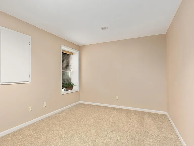 7835 W 158th Ct — Photo 35
