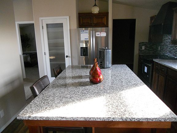 Large Kitchen Island/Bar