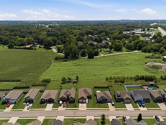 4th image of 7162 Seagraves Ct