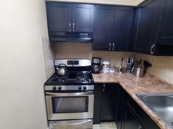 Mall & Starview Gardens