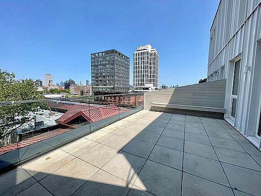 5th image of 310 Broadway #5E