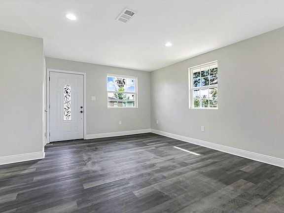 3rd image of 2760 Jimmie Dean Dr