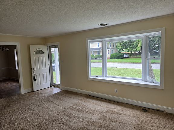 3rd image of 511 E Lincoln Ave