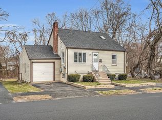 22 Fairview Ave, Lynn, MA 01904