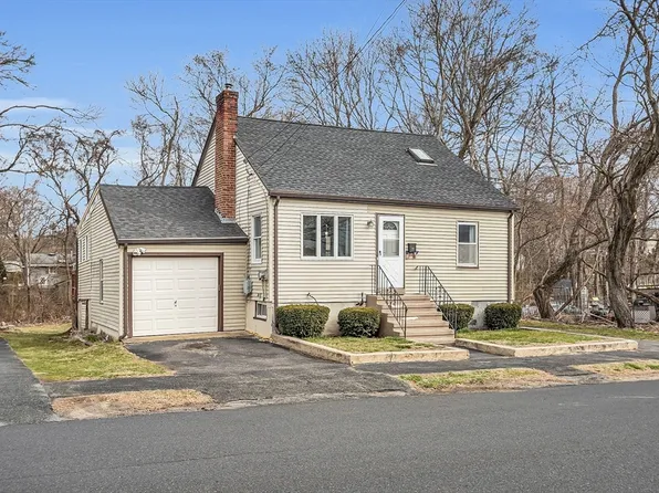 22 Fairview Ave, Lynn, MA 01904