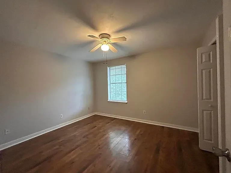 3234 Nekoma Ln — Photo 13