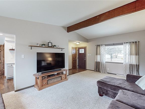 4th image of 2327 Elizabeth Dr