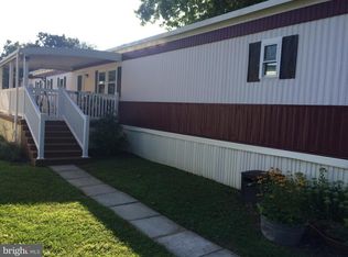 321 Don Dr, New Holland, PA 17557