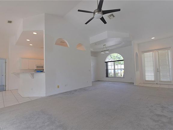 3rd image of 1730 Country Club Blvd