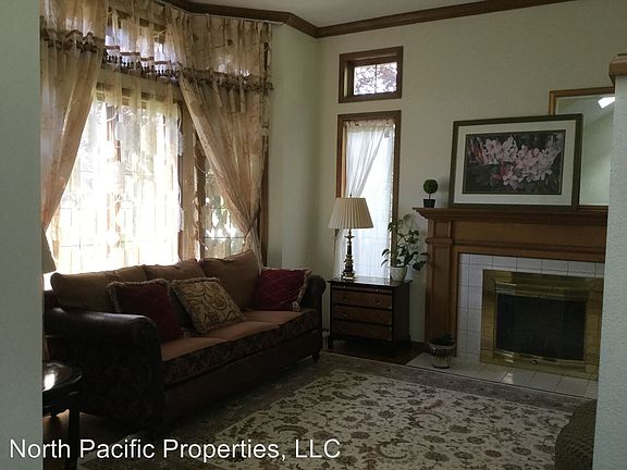 3rd image of 14550 NE 58th St