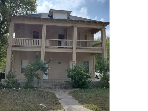 202 Chicago Blvd, San Antonio, TX 78210