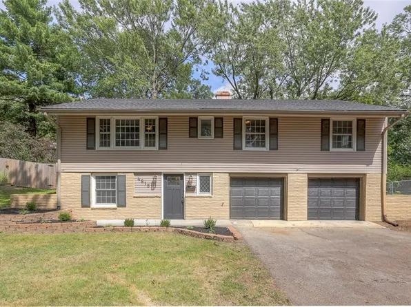 4815 NE Chouteau Dr, Kansas City, MO 64119