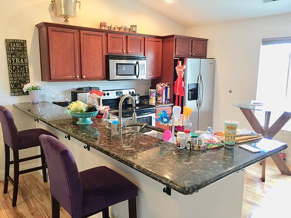 4th image of 4527 N Tallgrass Ln