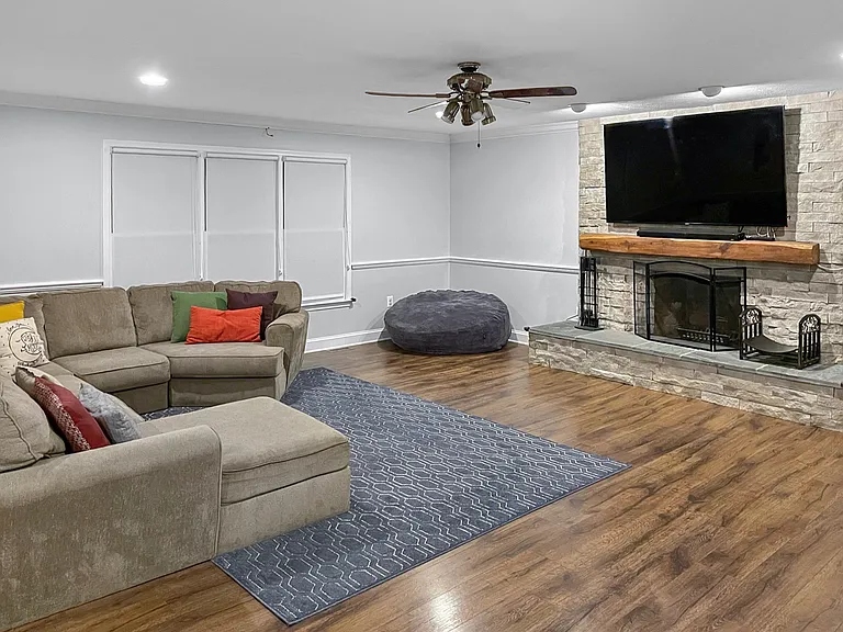 15690 Pike Trl — Photo 16