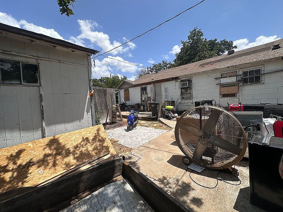 1st image of 4402 Pierce Ave