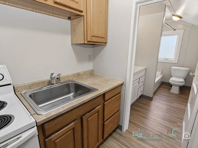 400 N Holladay Dr — Photo 19
