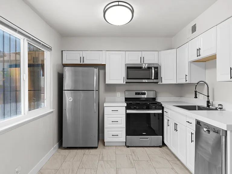 3537 Mercury St #F — Photo 10