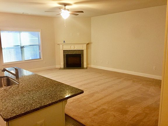 5th image of 222 Britt Dr