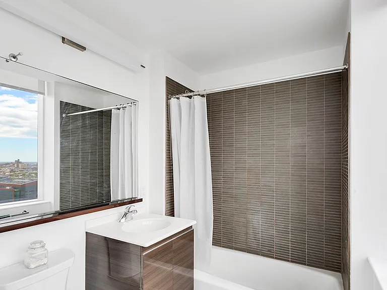66 Rockwell Pl #39D — Photo 6