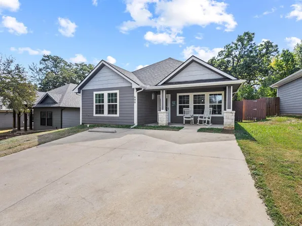 608 E Shepherd St, Denison, TX 75021