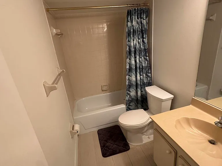 612 Executive Center Dr #102 — Photo 6