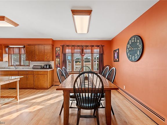 4th image of 307 Pres Vannes Dr