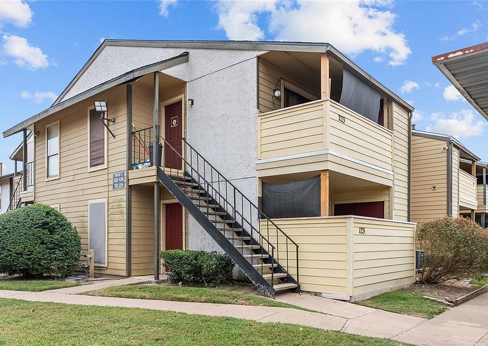 1st image of 15534 Zabolio Drive #123