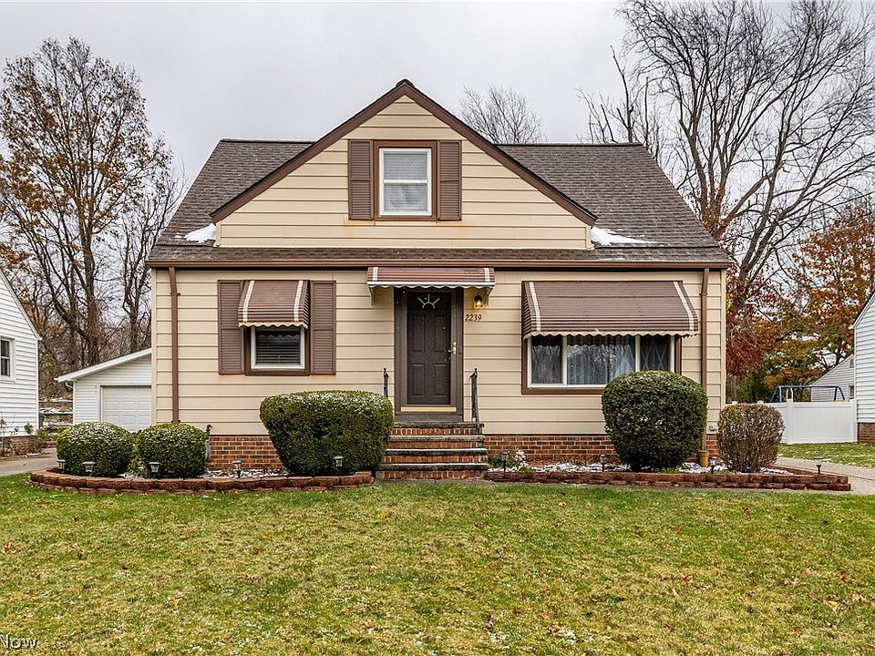 2239 Larchmont Dr, Wickliffe, OH 44092 Zillow