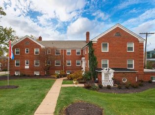 13540 Detroit Ave #A33A08E38, Lakewood, OH 44107