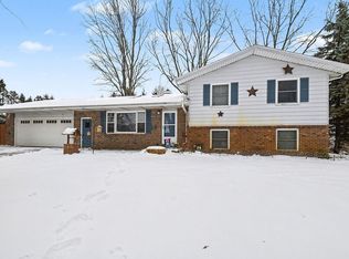 8203 Verlynda Dr, Watervliet, MI 49098