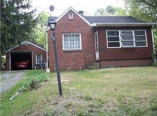 104 Maple Dr, Monaca, PA 15061