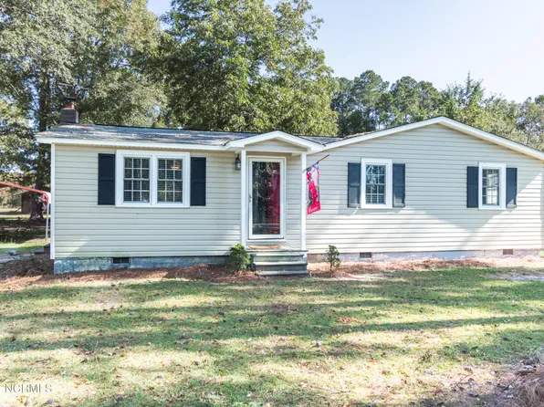 2823 Nc Highway 210 Highway W, Garland, NC 28441