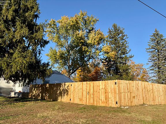 4th image of 35 N Township Road 207