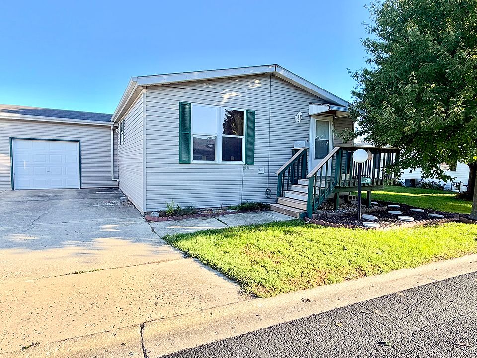 1st image of 452B Meadowlark Cir
