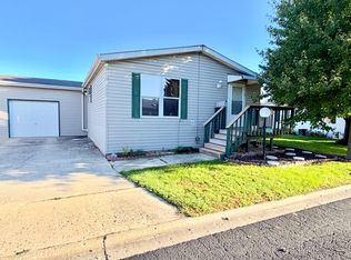 452B Meadowlark Cir, Sandwich, IL 60548