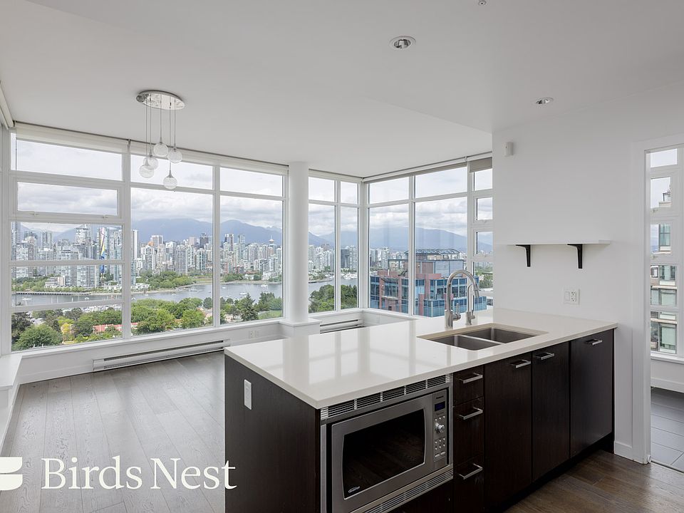 1st image of 2550 Spruce St #1104