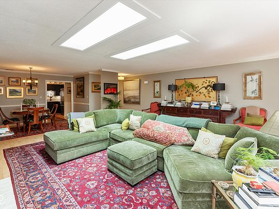 5th image of 5333 Thicket Hill Ln
