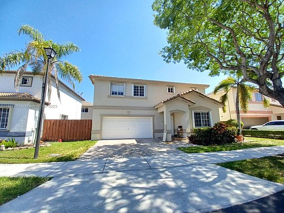 2nd image of 10821 NW 52nd St