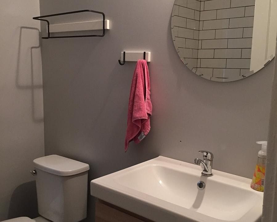 2nd image of 5016 Devonshire Ave