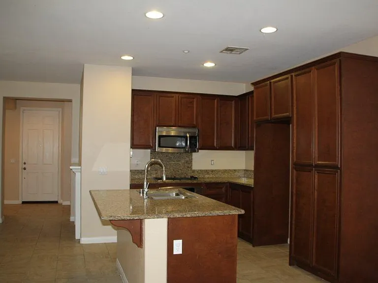 15861 Topiary Ln — Photo 1