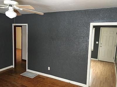 3rd image of 2737 Atwood Ter